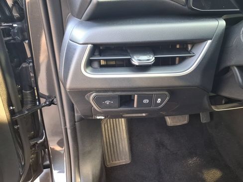 Used 2025 Kia K4 FWD image 25