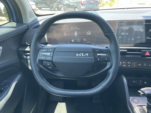 Certified 2026 Kia Sportage EX FWD image 14