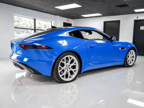 Used 2020 Jaguar F-TYPE Coupe RWD image 5