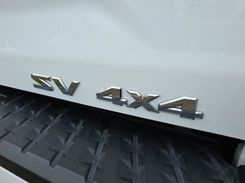 Used 2023 Nissan Titan SV w/ SV Convenience Package image 14