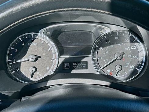 Used 2019 INFINITI QX60 Luxe w/ Essential Package image 11