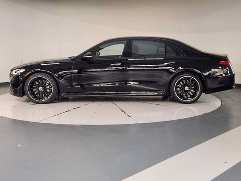 Used 2023 Mercedes-Benz S 580 4MATIC Sedan image 5