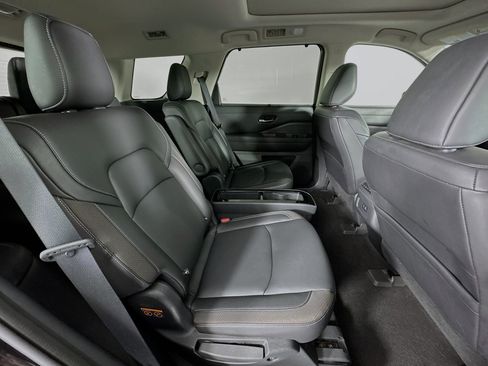 Used 2022 Nissan Pathfinder SL w/ SL Premium Package AWD/4WD image 30