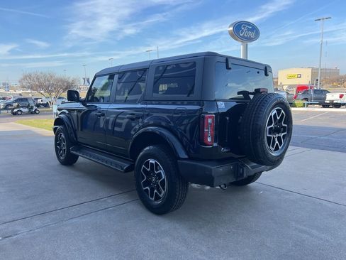 New 2025 Ford Bronco Outer Banks image 3