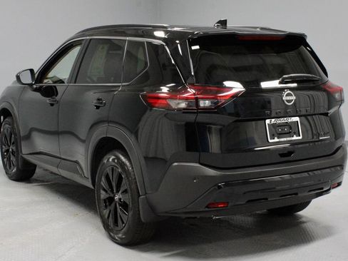 Certified 2023 Nissan Rogue SV w/ SV Premium B Package AWD/4WD image 8