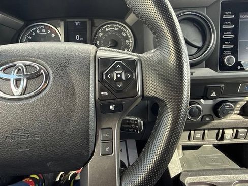 Used 2022 Toyota Tacoma TRD Sport AWD/4WD image 18