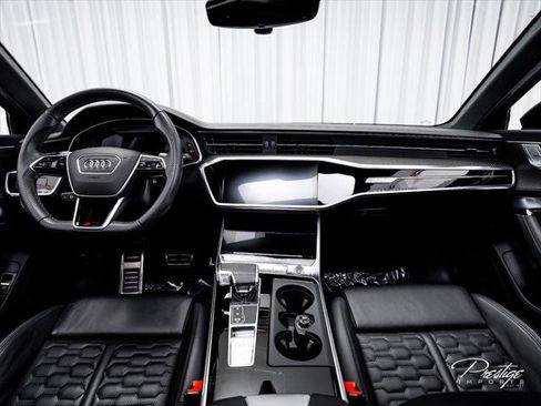 Used 2022 Audi RS 6 AWD/4WD image 31