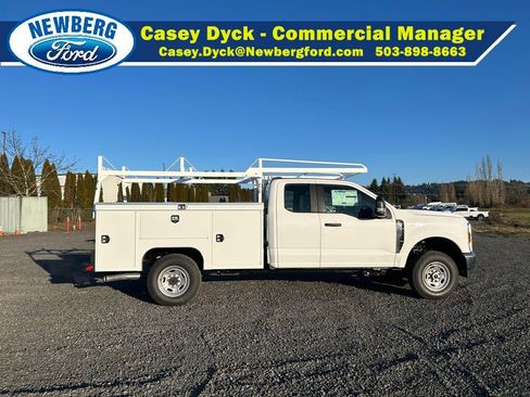 New 2026 Ford F250 XL w/ XL Chrome Package image 5