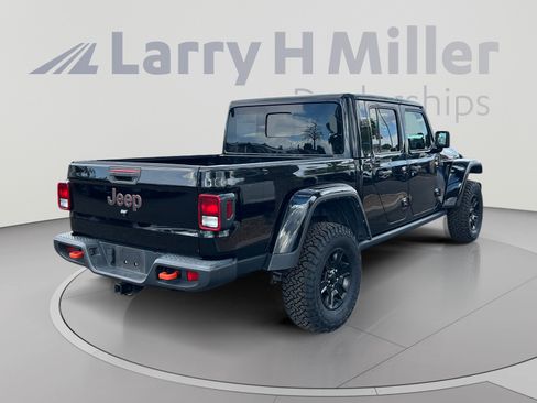 Used 2022 Jeep Gladiator Mojave w/ Trailer Tow Package AWD/4WD image 5