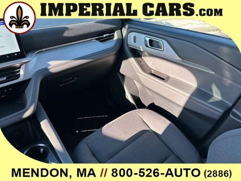 New 2026 Ford Explorer Active image 18