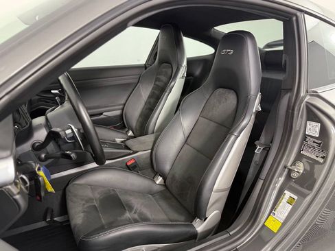 Used 2015 Porsche 911 GT3 RWD image 5