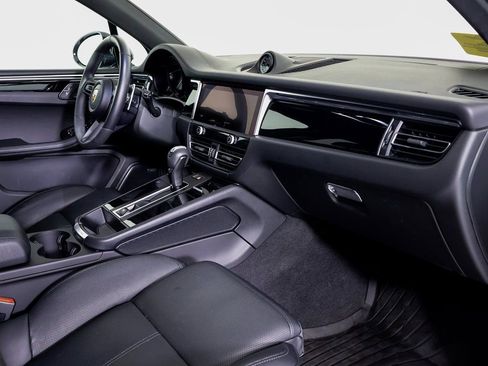 New 2025 Porsche Macan S image 7