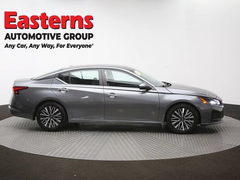 Used 2023 Nissan Altima 2.5 SV FWD image 44