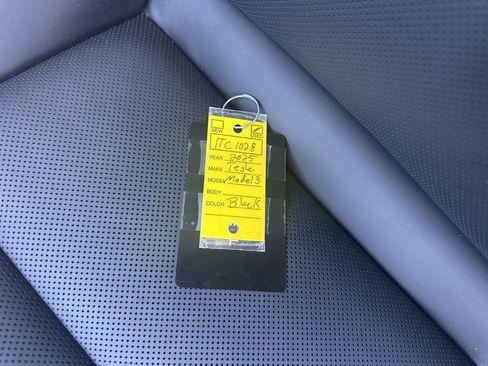 Used 2025 Tesla Model 3 Long Range image 36