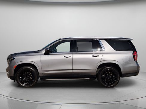 Used 2021 Chevrolet Tahoe LT RWD image 2