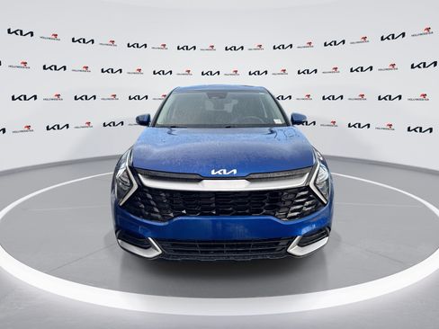 Used 2023 Kia Sportage EX FWD image 3