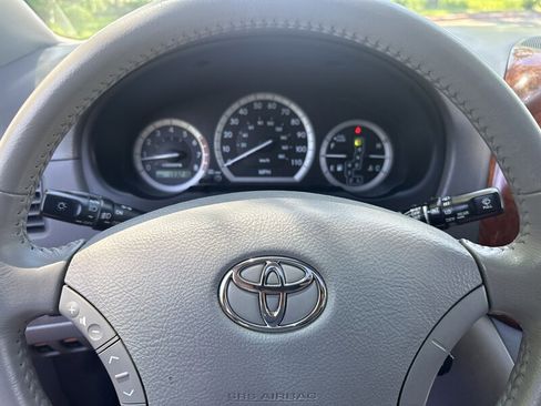 Used 2005 Toyota Sienna FWD image 38