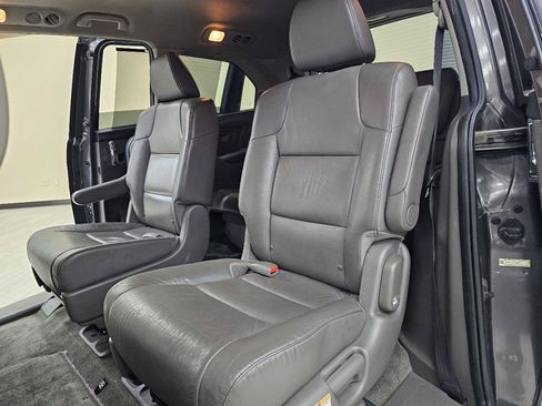 Used 2014 Honda Odyssey Touring image 25