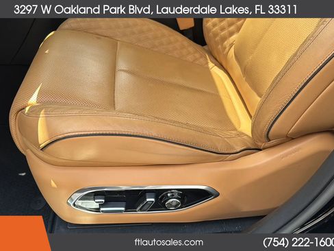 Used 2022 Jeep Grand Cherokee Summit w/ Luxury Tech Group V image 26