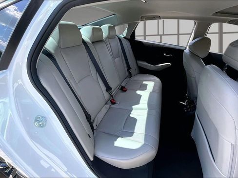 Used 2023 Honda Accord Touring image 25