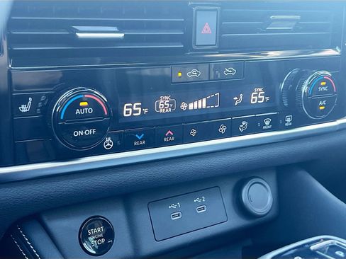 New 2026 Nissan Rogue Platinum image 16