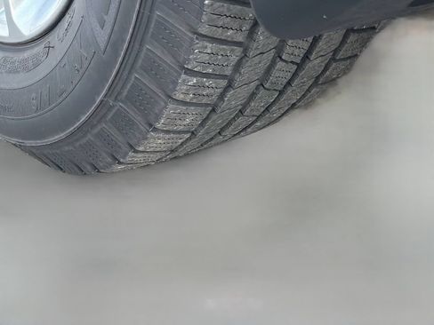 Used 2018 Hyundai Santa Fe Sport w/ 2.4L Tech Package 04 FWD image 43