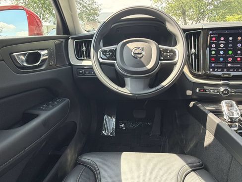Used 2022 Volvo XC60 T8 Inscription AWD/4WD image 29