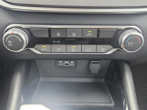 Used 2023 Nissan Altima 2.5 SR AWD/4WD image 18