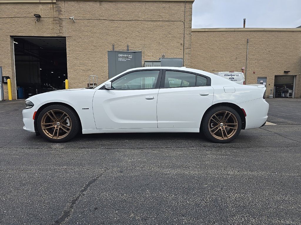 Used 2015 Dodge Charger R/T RWD image 9