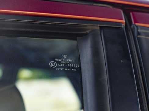 Used 1986 Porsche 944 Turbo image 90