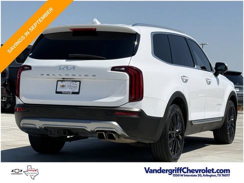 Used 2022 Kia Telluride SX w/ Towing Package FWD image 4