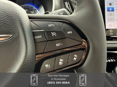 New 2026 Chrysler Pacifica Select w/ S Appearance Package image 14