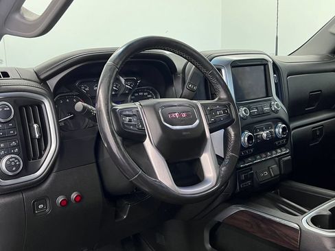 Used 2021 GMC Sierra 3500 SLT w/ SLT Preferred Package AWD/4WD image 4