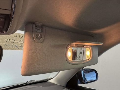 Used 2021 Jeep Cherokee Limited w/ Mopar Interior Package image 31