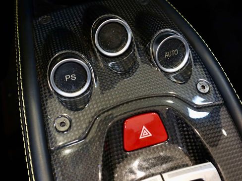 Used 2013 Ferrari 458 Spider RWD image 29
