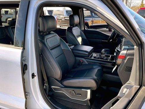 Used 2025 Ford F150 Raptor image 29