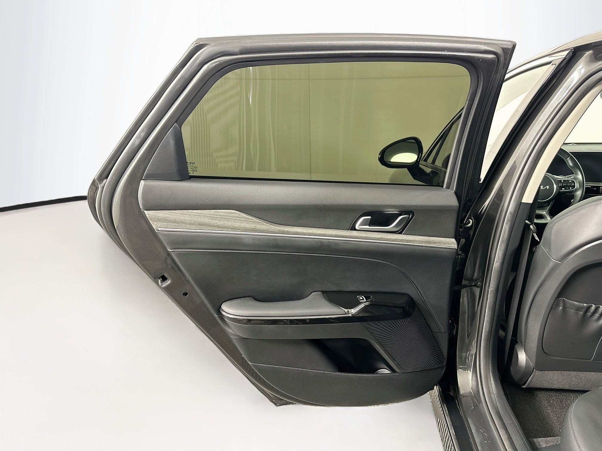 Used 2025 Kia K5 EX FWD image 28