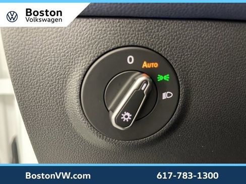 Used 2025 Volkswagen Taos SEL w/ Black Wheel Plus Package image 15