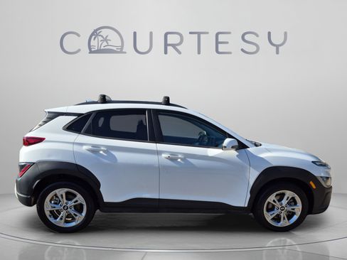 Certified 2023 Hyundai Kona SEL AWD/4WD image 6