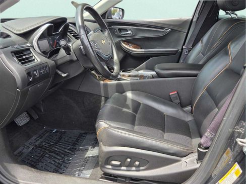Used 2015 Chevrolet Impala LTZ FWD image 10