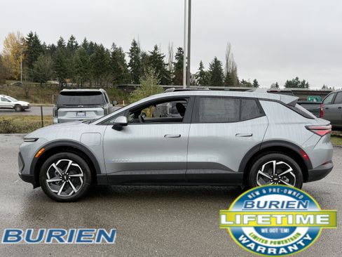 New 2026 Chevrolet Equinox EV LT image 2