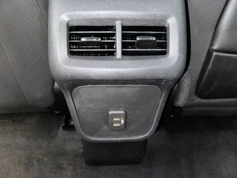 Used 2023 GMC Terrain SLE w/ Driver Convenience Package image 19