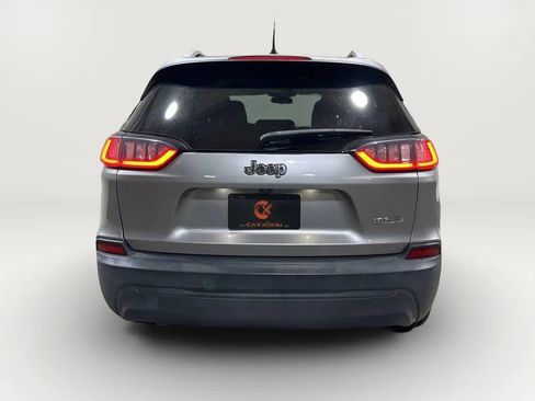 Used 2019 Jeep Cherokee Latitude w/ Popular Appearance Group FWD image 13