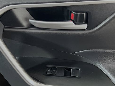 Used 2025 Toyota RAV4 XLE image 32