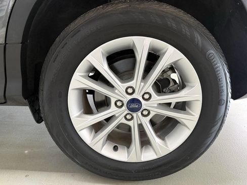 Used 2018 Ford Escape SEL AWD/4WD image 30
