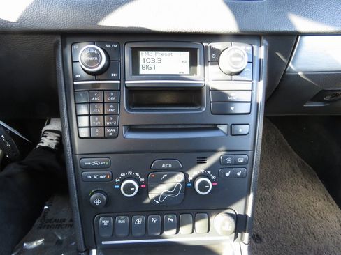 Used 2014 Volvo XC90 3.2 image 26