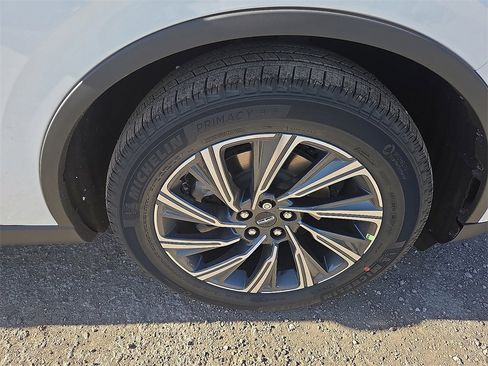 New 2026 Lincoln Aviator Premiere image 7