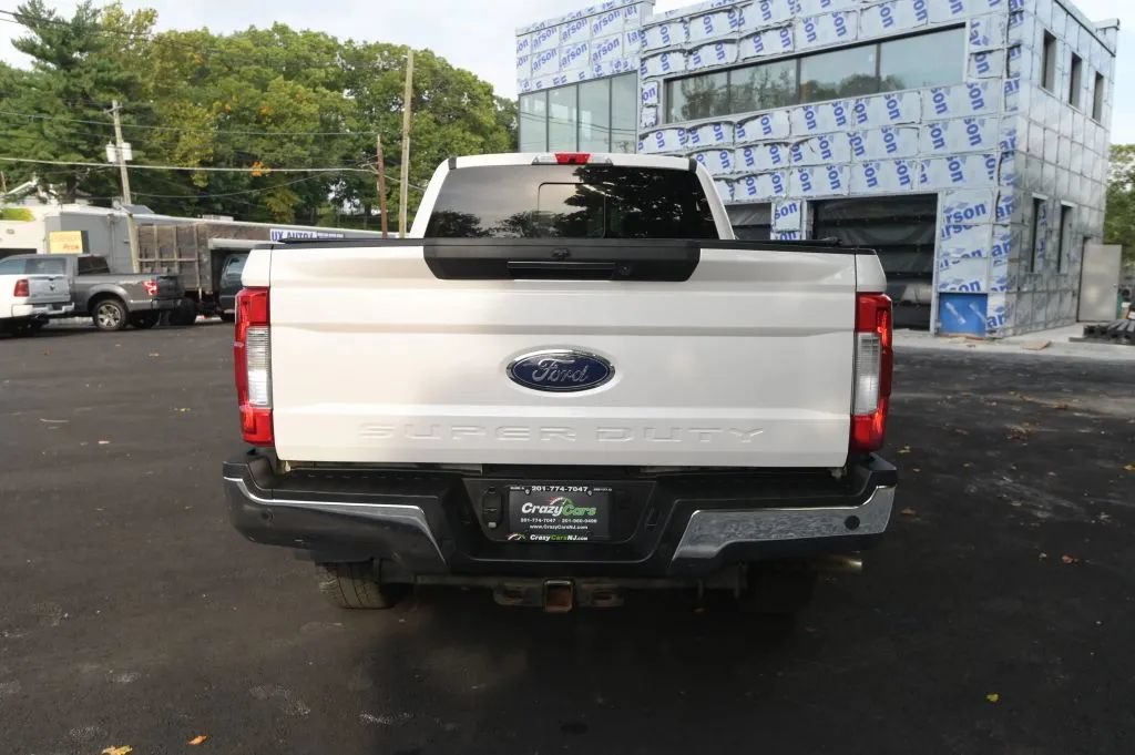 Used 2017 Ford F350 Lariat w/ Lariat Ultimate Package AWD/4WD image 4