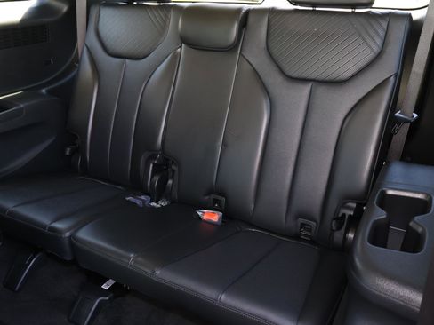 Used 2025 Hyundai Palisade SEL image 22