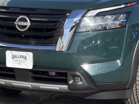 Used 2022 Nissan Pathfinder Platinum w/ Cargo Package image 7